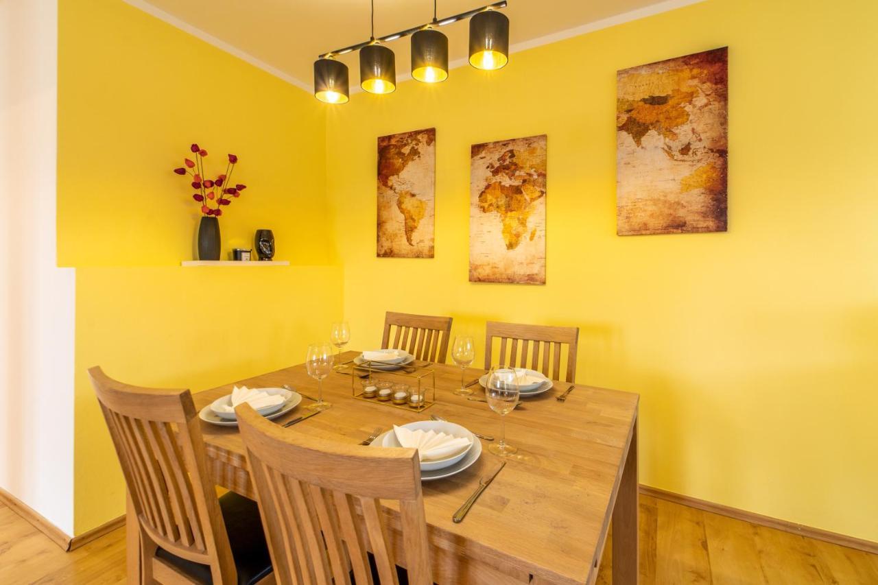 Moderne Dachgeschosswohnung - Parkplatz - Netflix Cobourg Extérieur photo